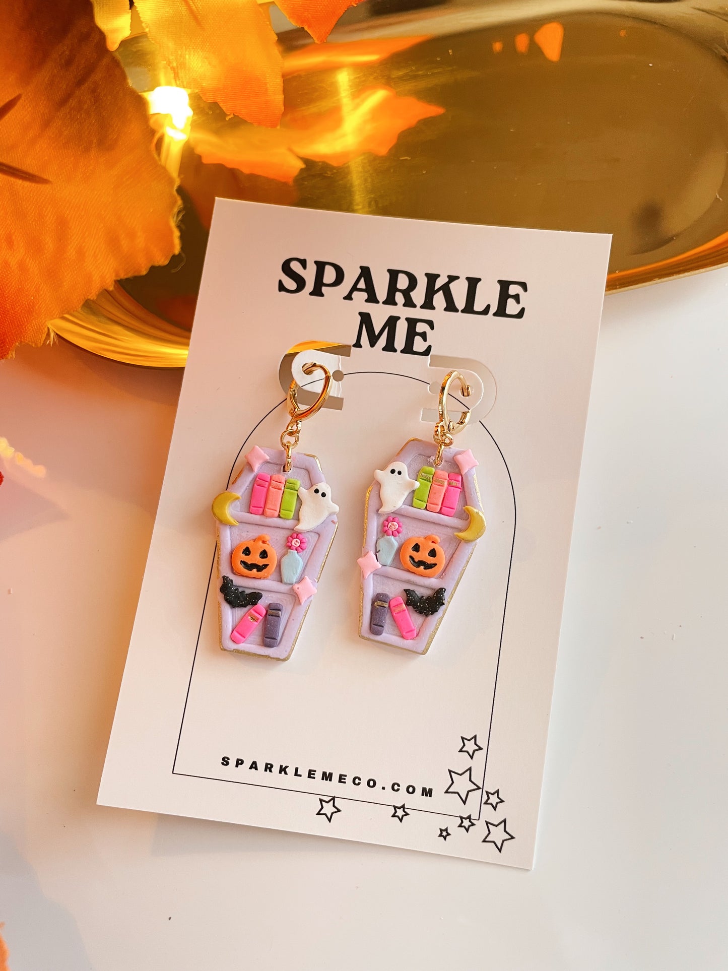 Bookshelf Dangles Style C