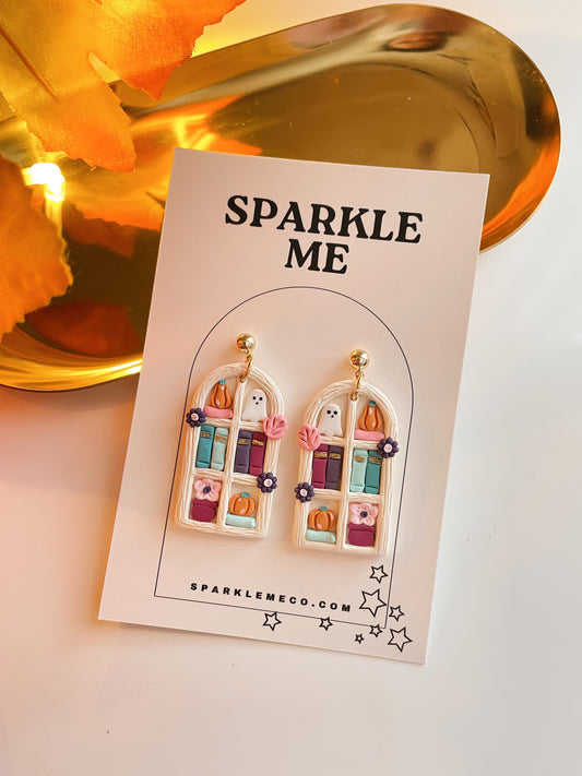 Bookshelf Dangles style B